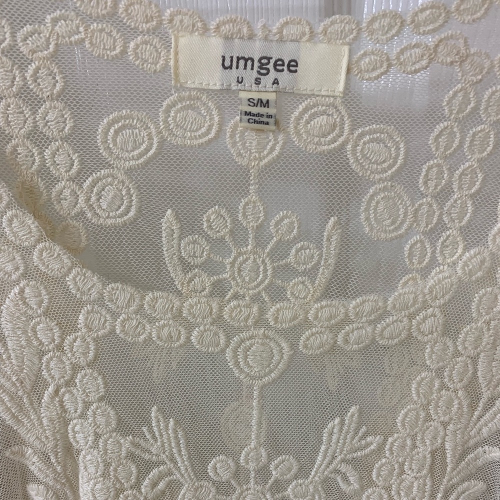 Umgee sheer lace top